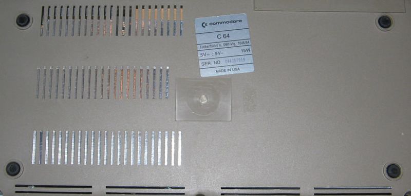 Datei:Aldi C64 Unterseite Aldi Schwarz.jpg