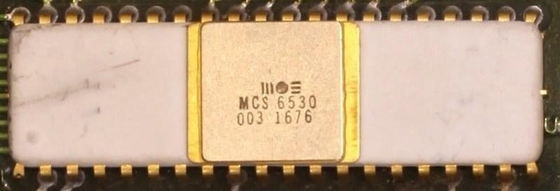 Datei:MOS Technology 6530 003.jpg